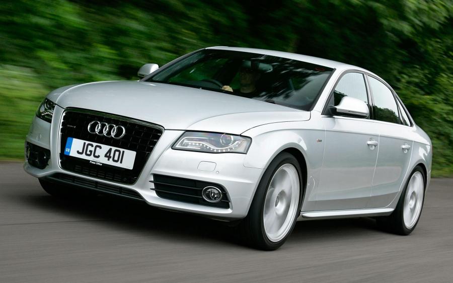 Audi A4 3.0 TDI S-Line Sedan 2009 года